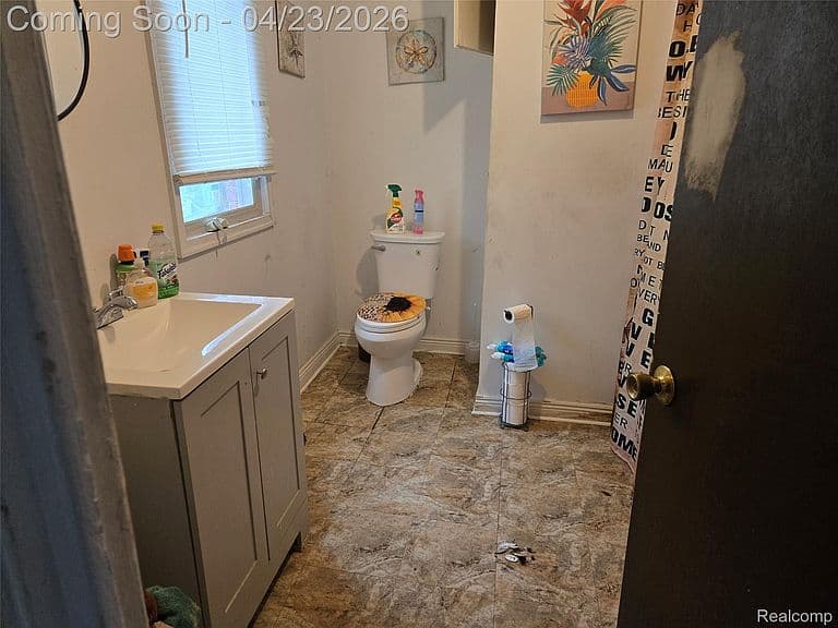 Listing photo 5