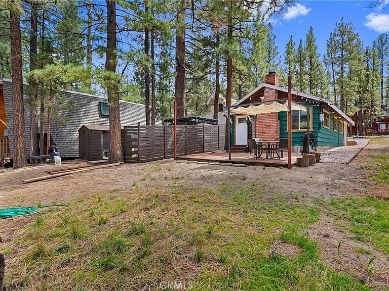 Listing photo 4