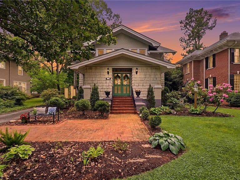 Listing photo 5