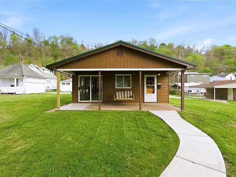 Listing photo 5