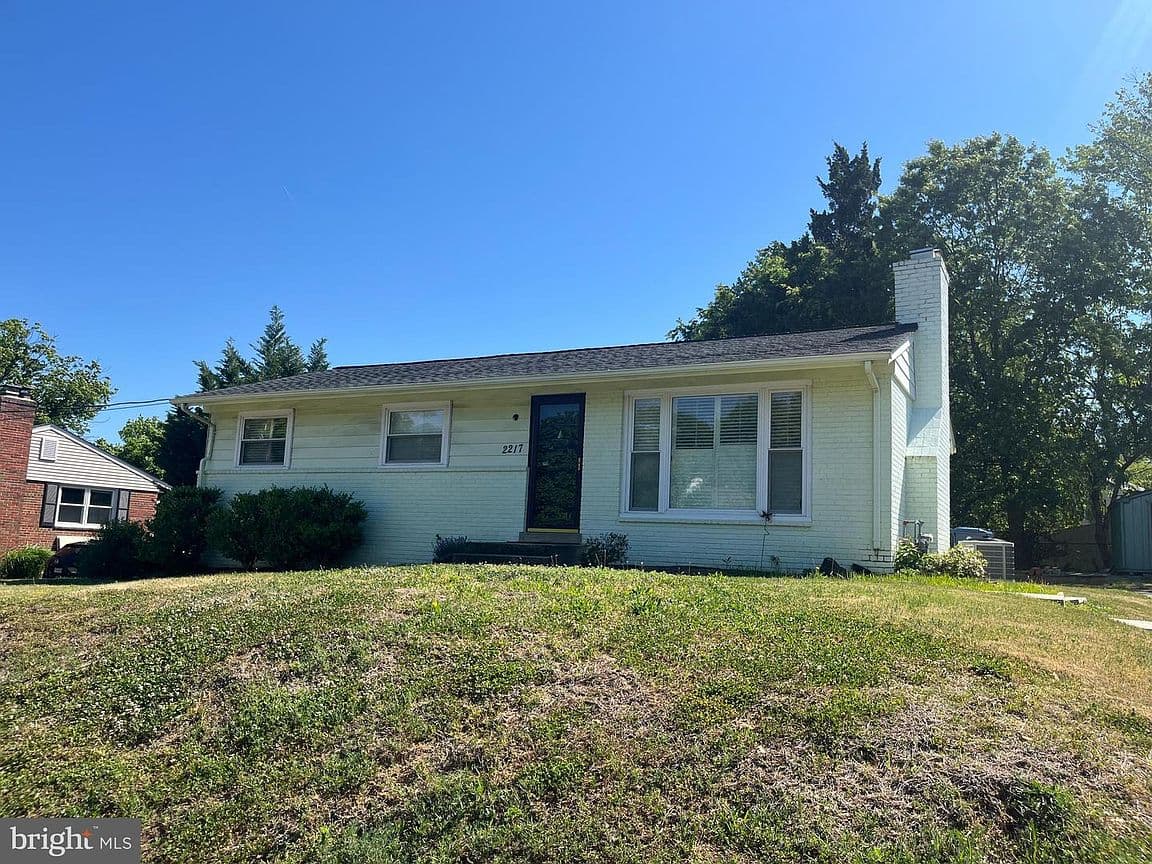 Primary listing photo