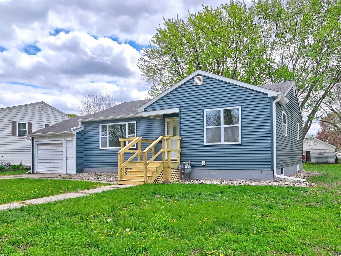 Primary listing photo
