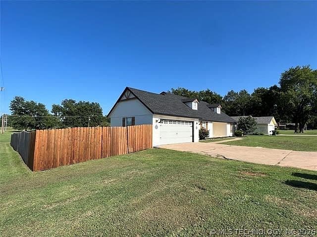 Listing photo 4