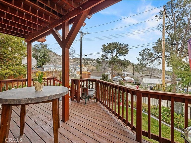 Listing photo 4