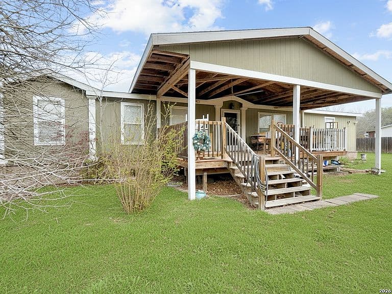 Listing photo 3