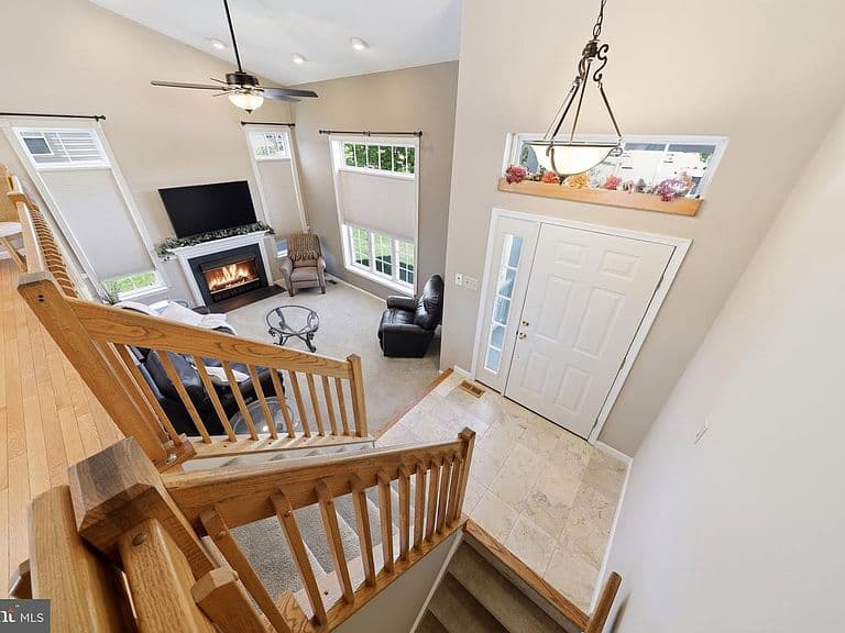 Listing photo 5