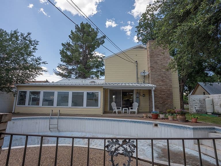 Listing photo 4