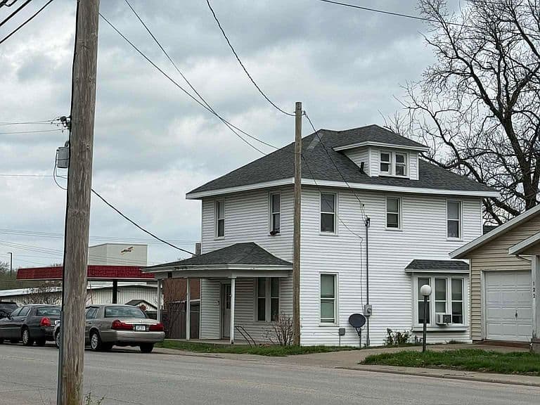 Listing photo