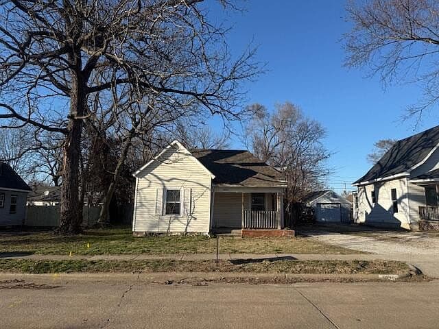 Listing photo 4