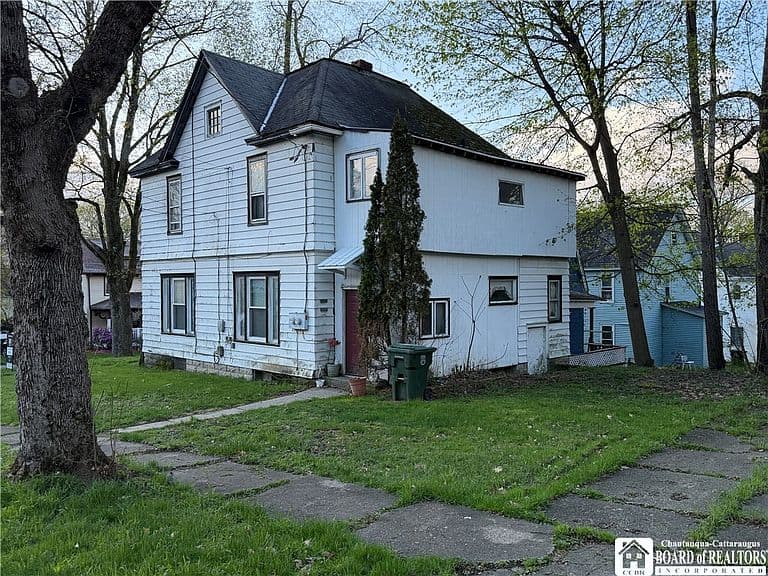 Listing photo 4
