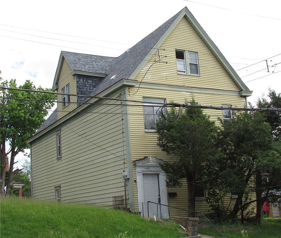 Primary listing photo