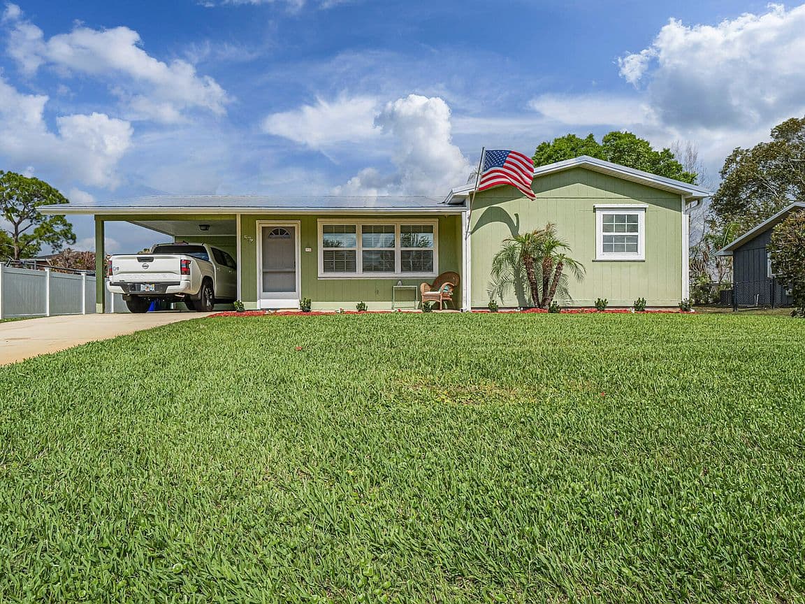 Primary listing photo