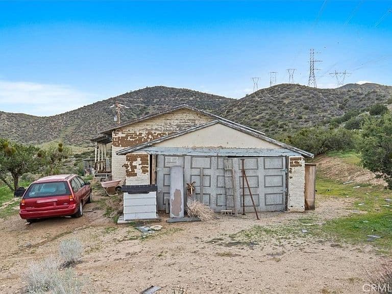 Listing photo 5