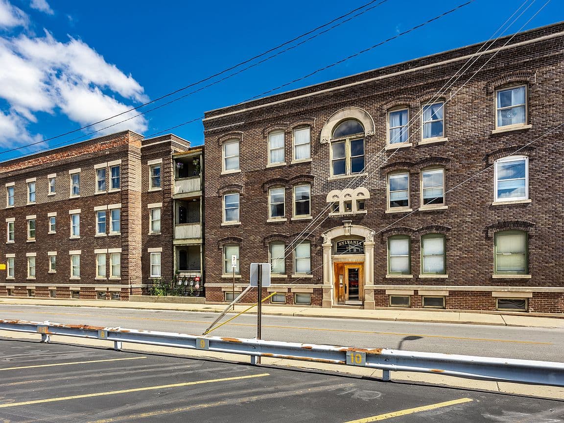 Primary listing photo