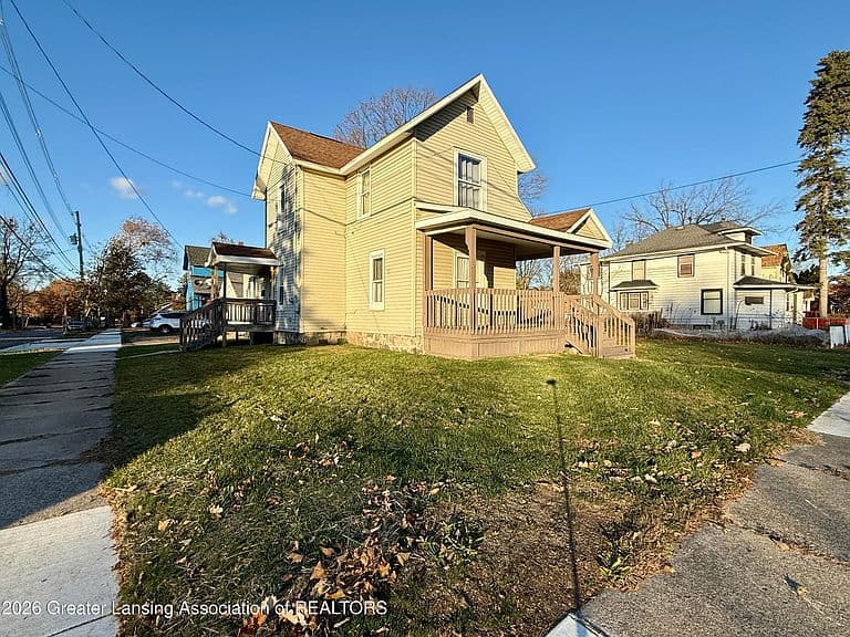 Listing photo 2