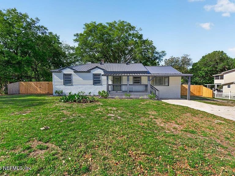 Listing photo 5