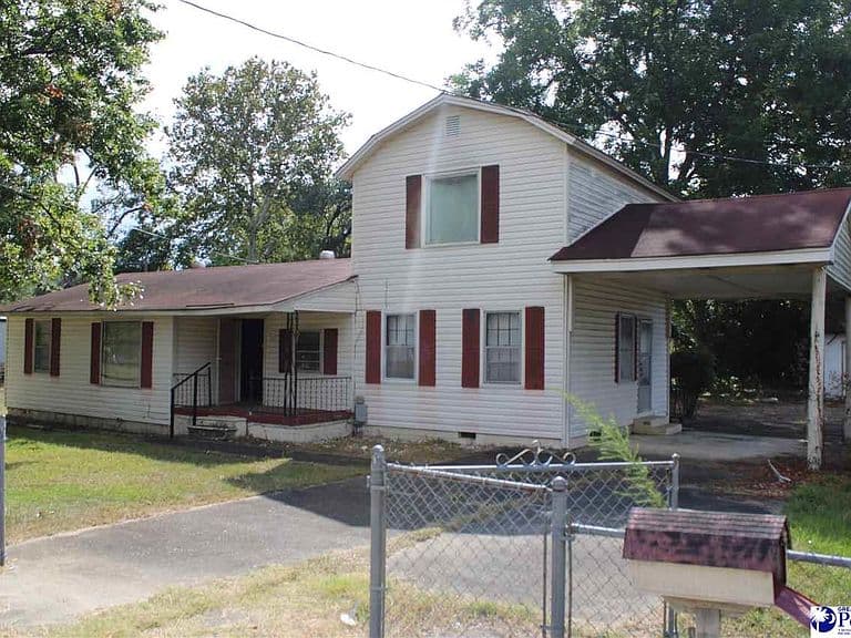 Listing photo 2