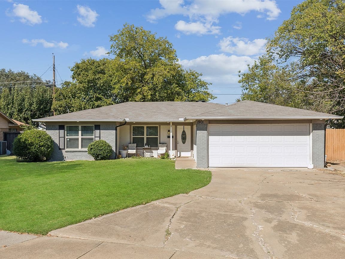 Primary listing photo