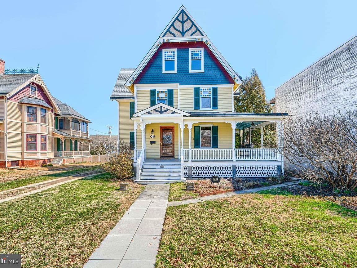 Primary listing photo