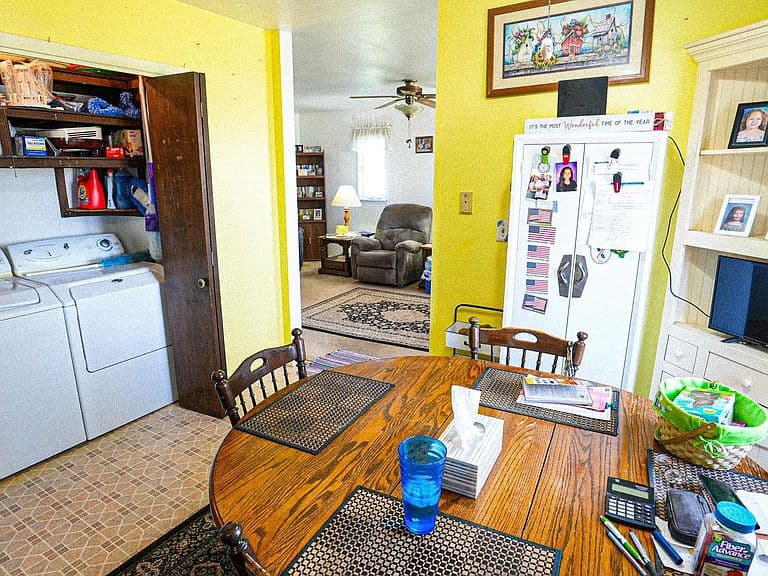 Listing photo 5