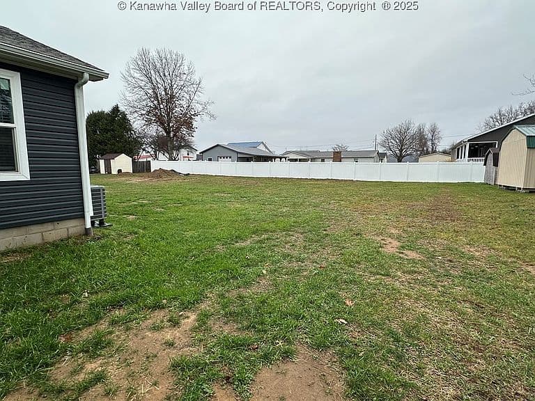 Listing photo 4