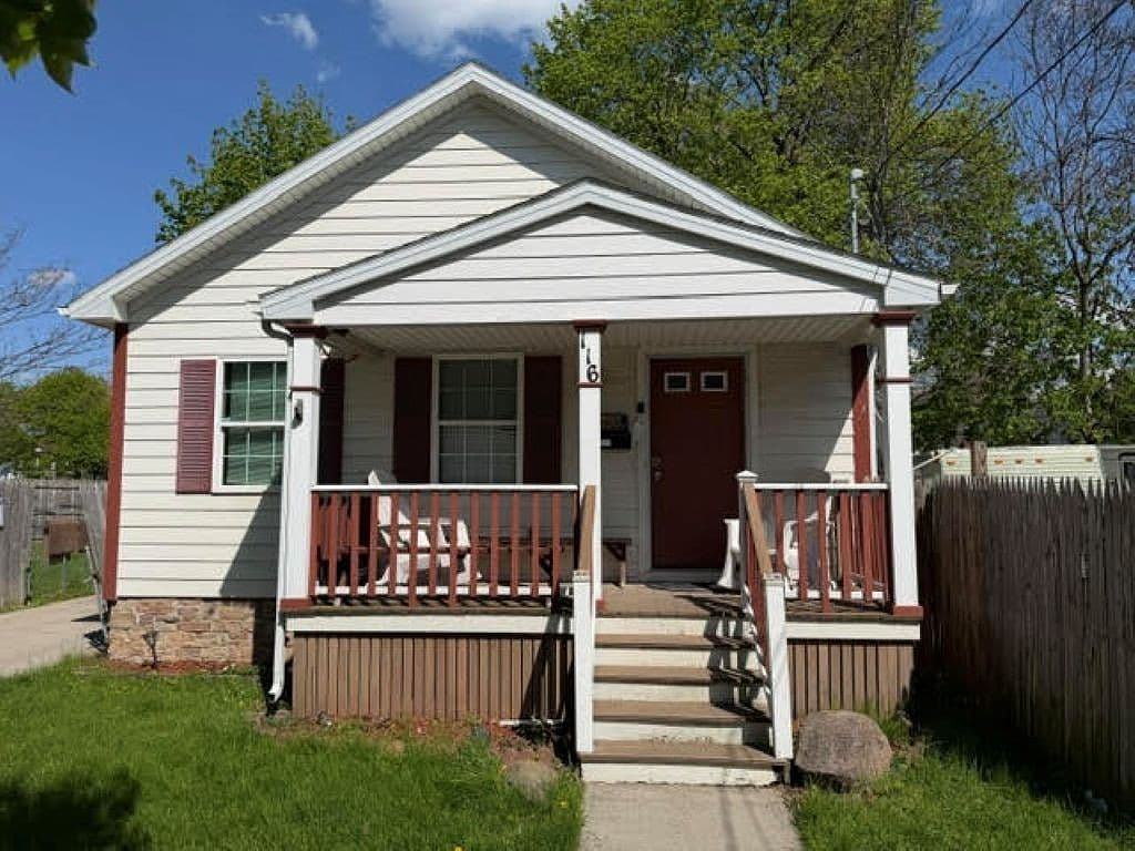 Primary listing photo