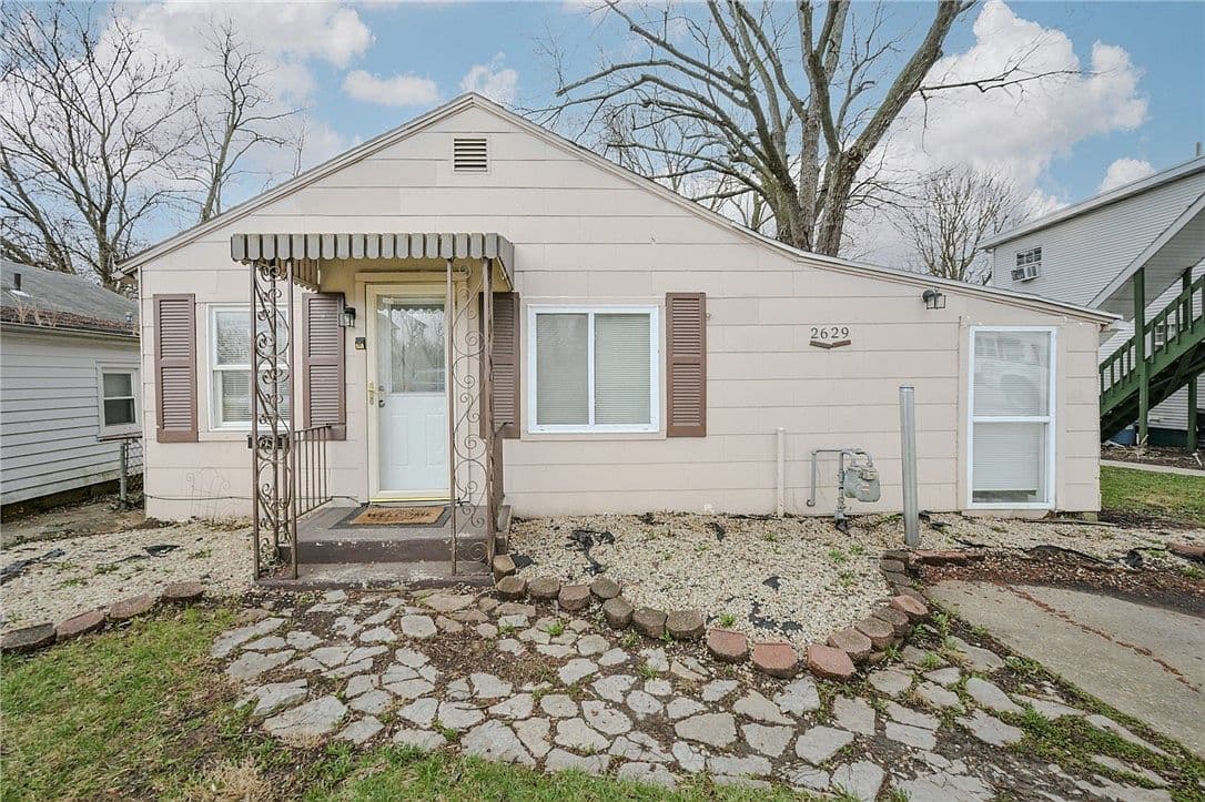 Primary listing photo