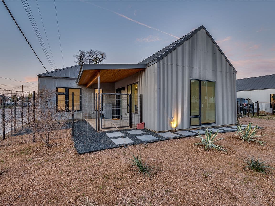 Primary listing photo