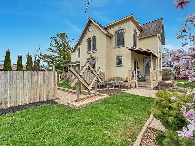 Listing photo 4