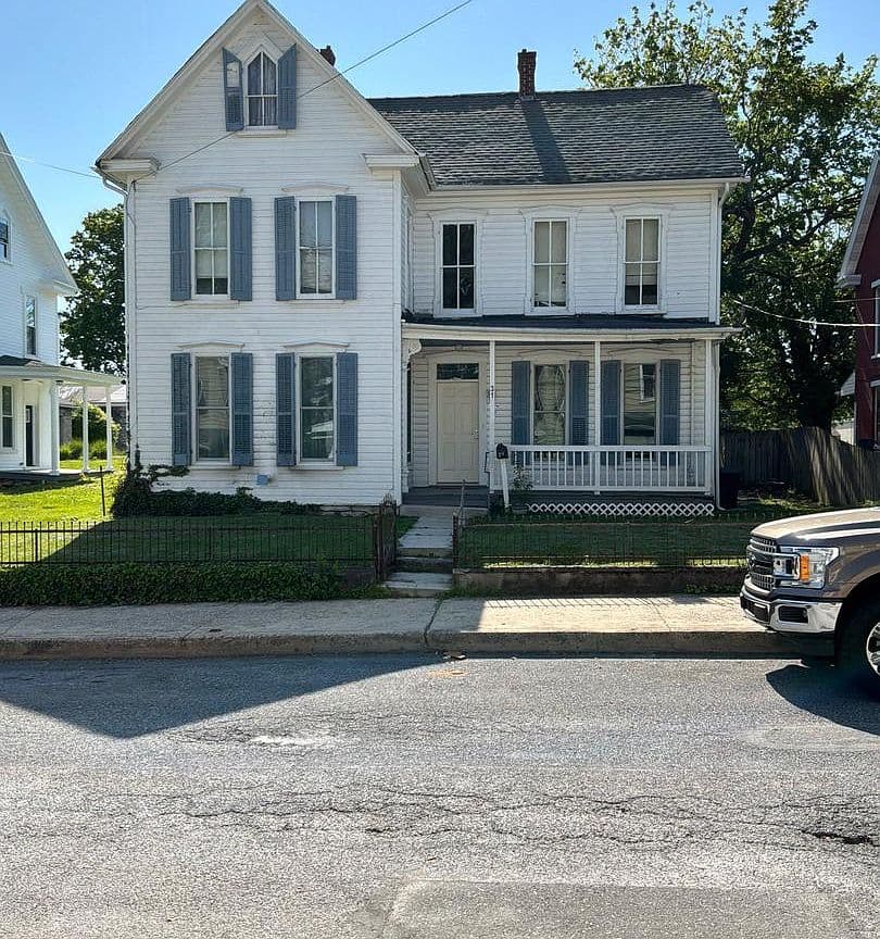 Primary listing photo