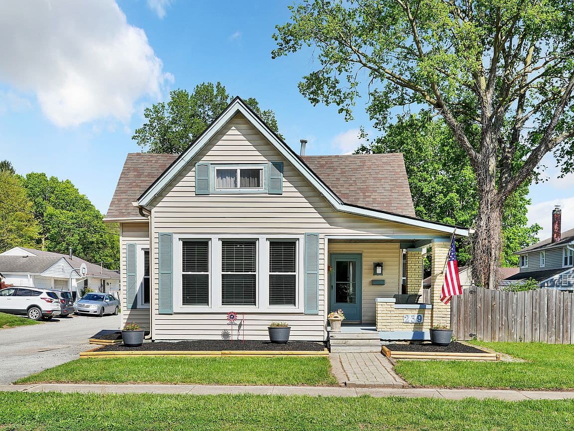 Primary listing photo