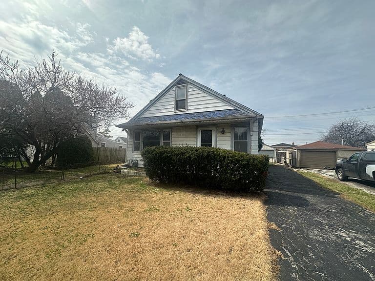 Listing photo 4