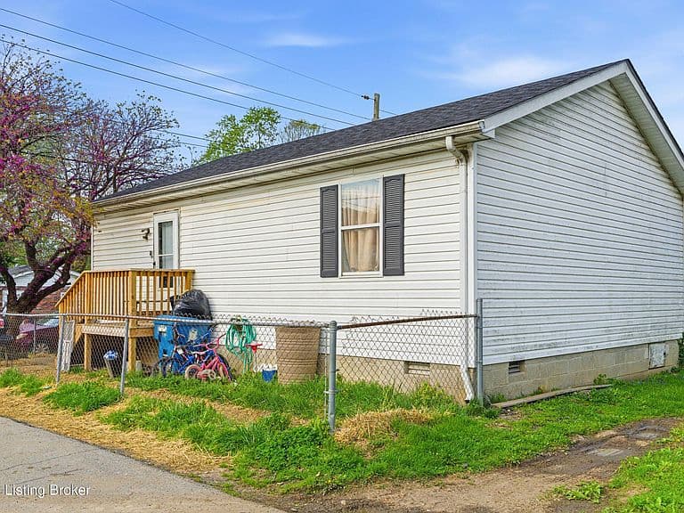 Listing photo 5