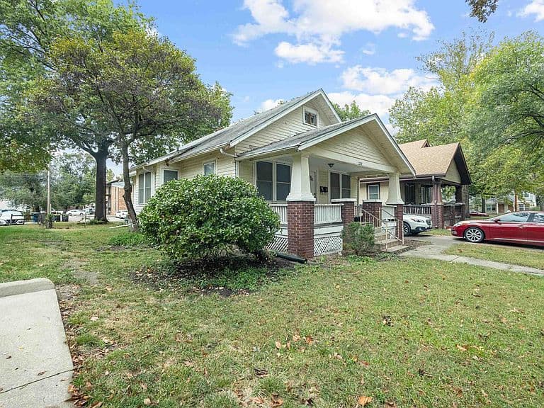Listing photo 5