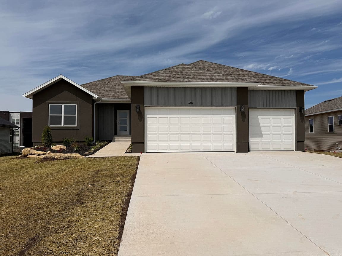 Primary listing photo