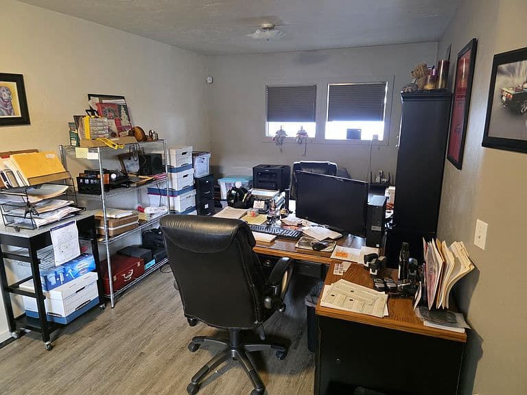 Listing photo 5
