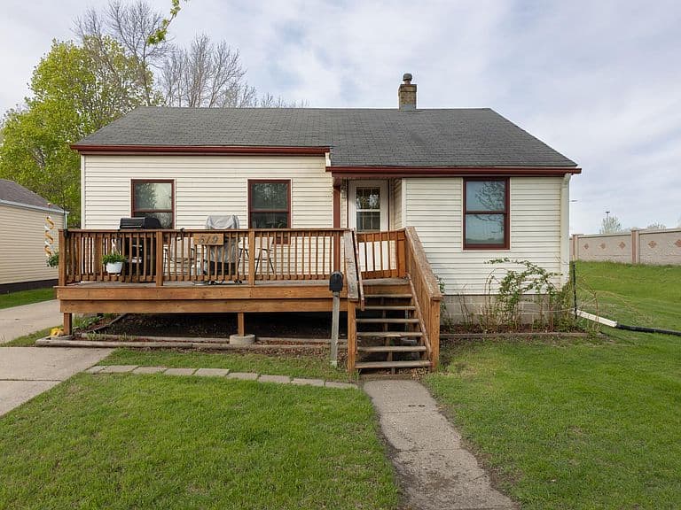 Listing photo 4