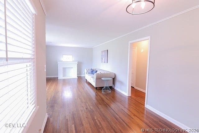 Listing photo 5