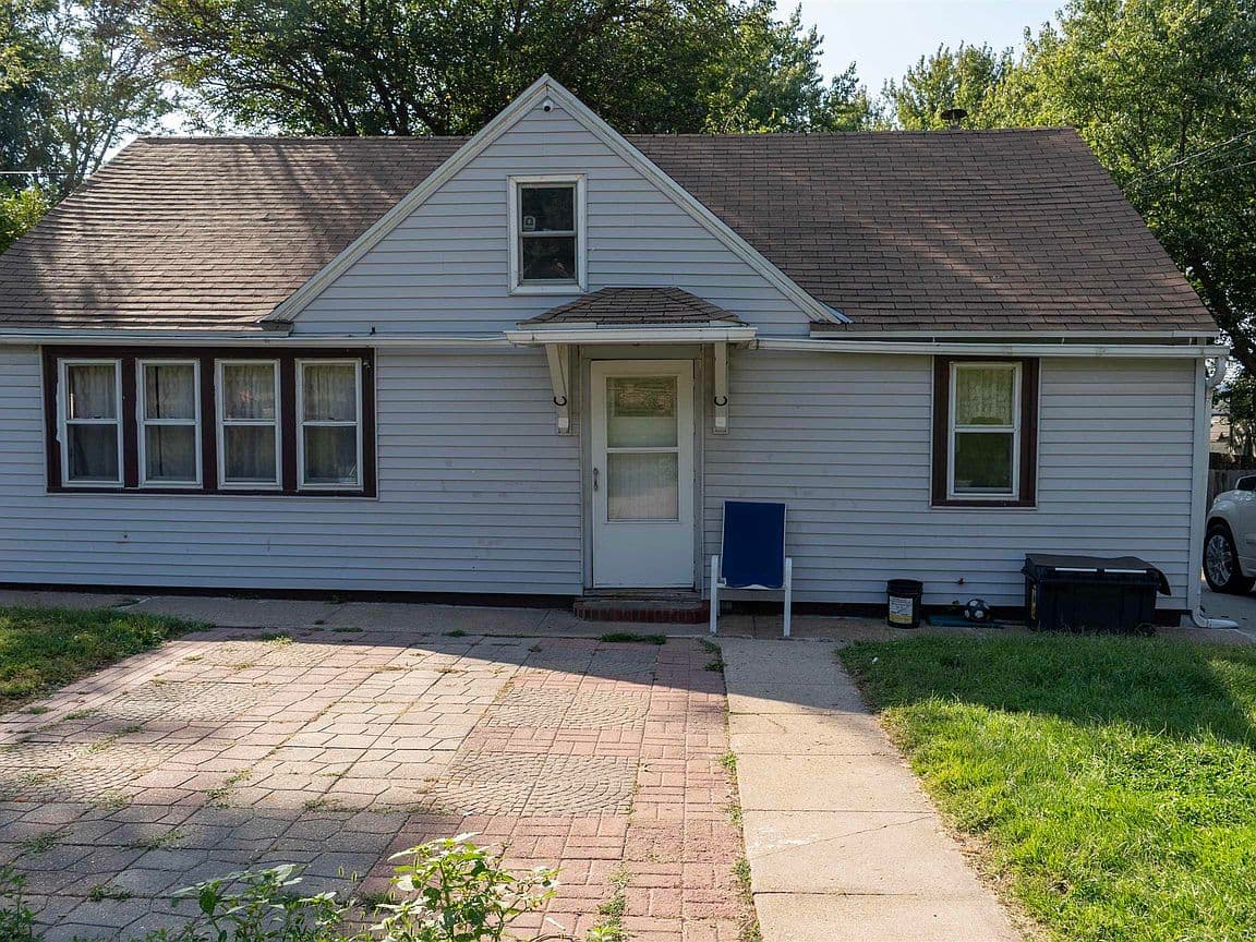 Primary listing photo