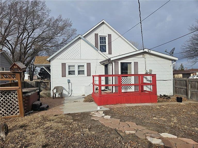 Listing photo 5