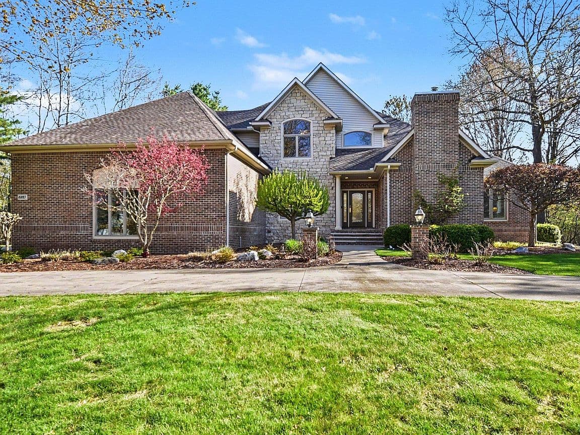 Primary listing photo