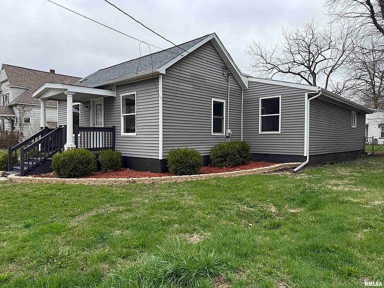 Listing photo 5