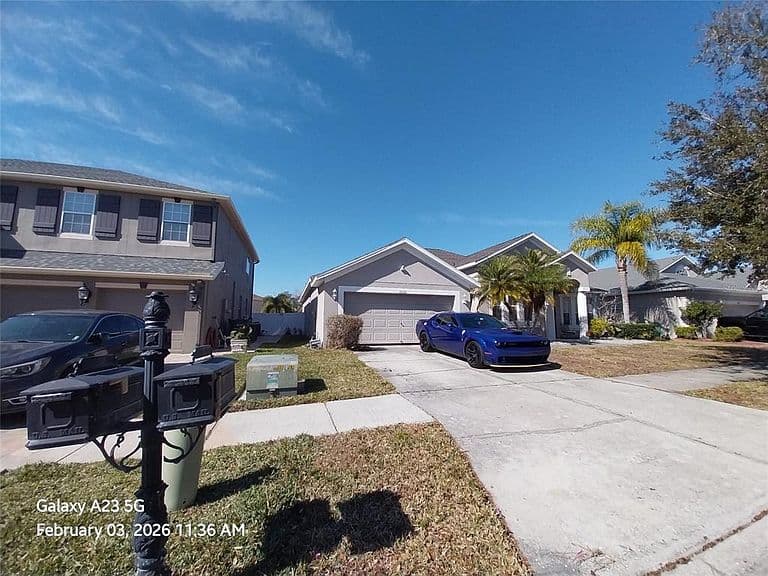 Listing photo 3