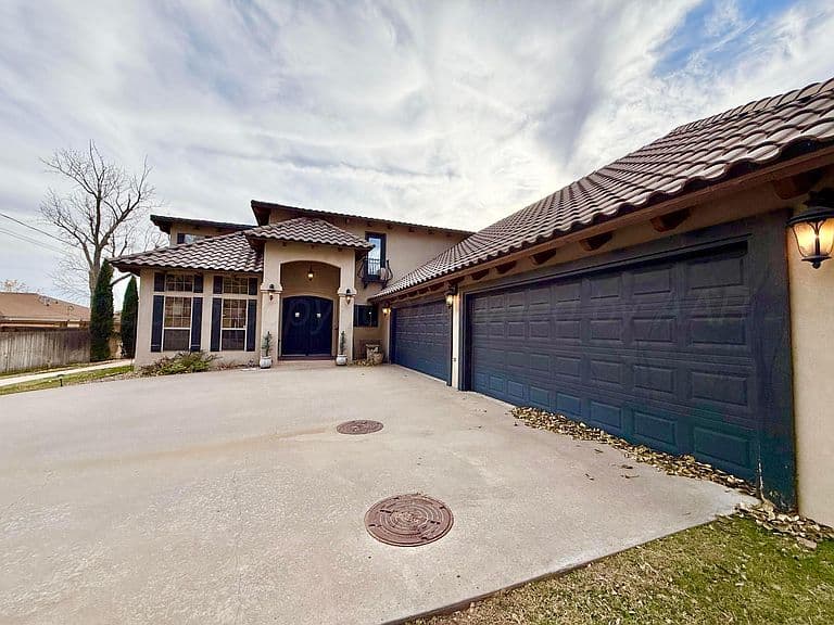 Listing photo 4