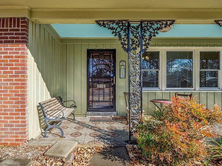 Listing photo 4