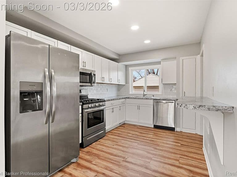 Listing photo 5