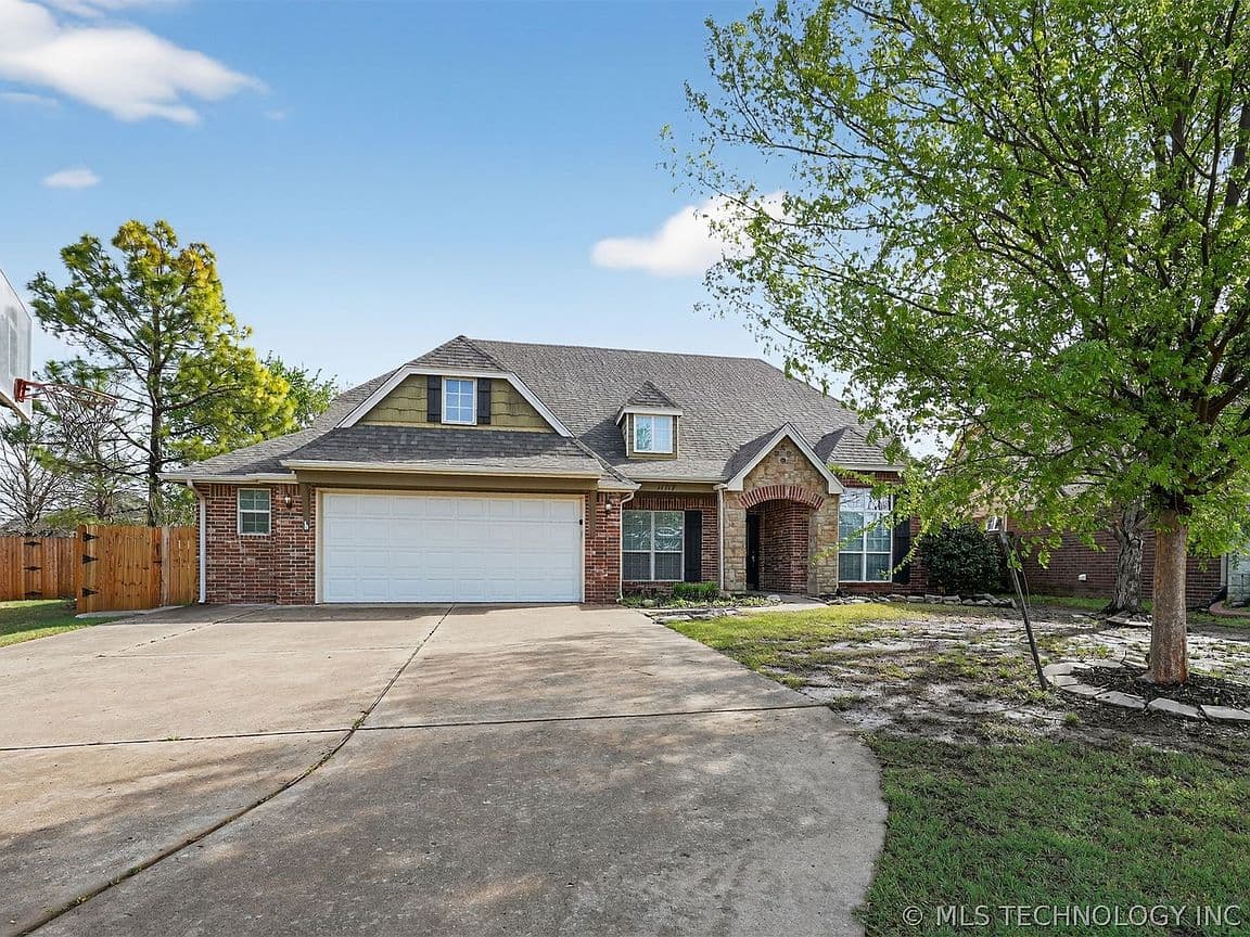 Primary listing photo