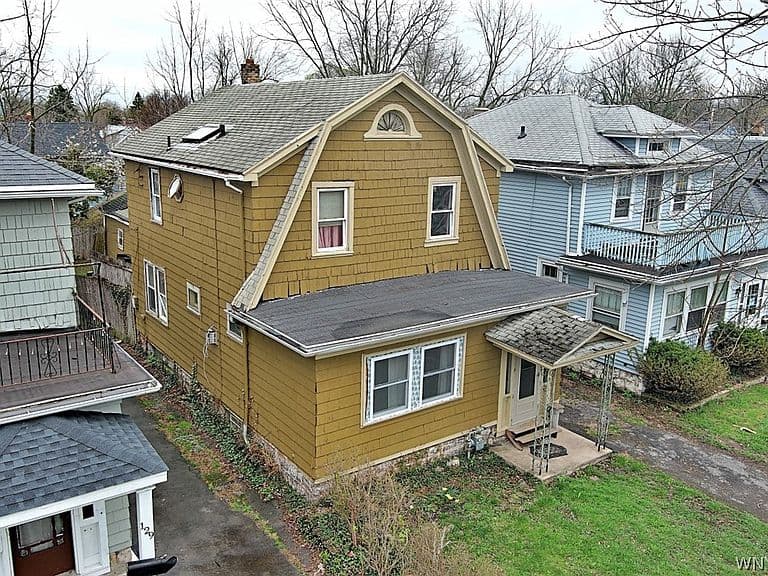 Listing photo 4