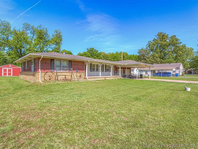 Listing photo 5