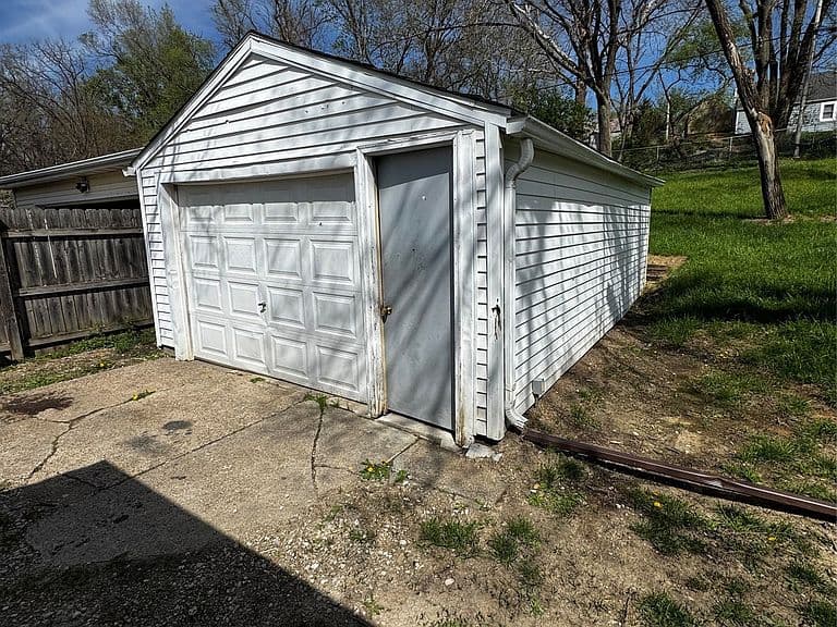 Listing photo 4